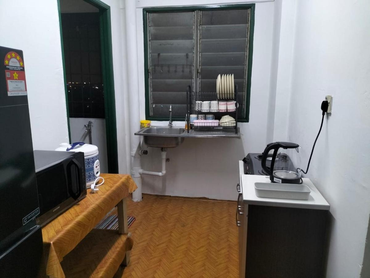 Khairul Homestay Pangsapuri Sutera Seberang Jaya Kampong Telok  المظهر الخارجي الصورة