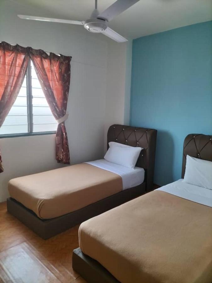 Khairul Homestay Pangsapuri Sutera Seberang Jaya Kampong Telok  المظهر الخارجي الصورة
